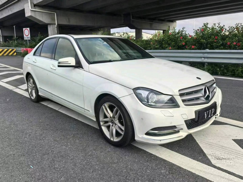 13年广州奔驰C