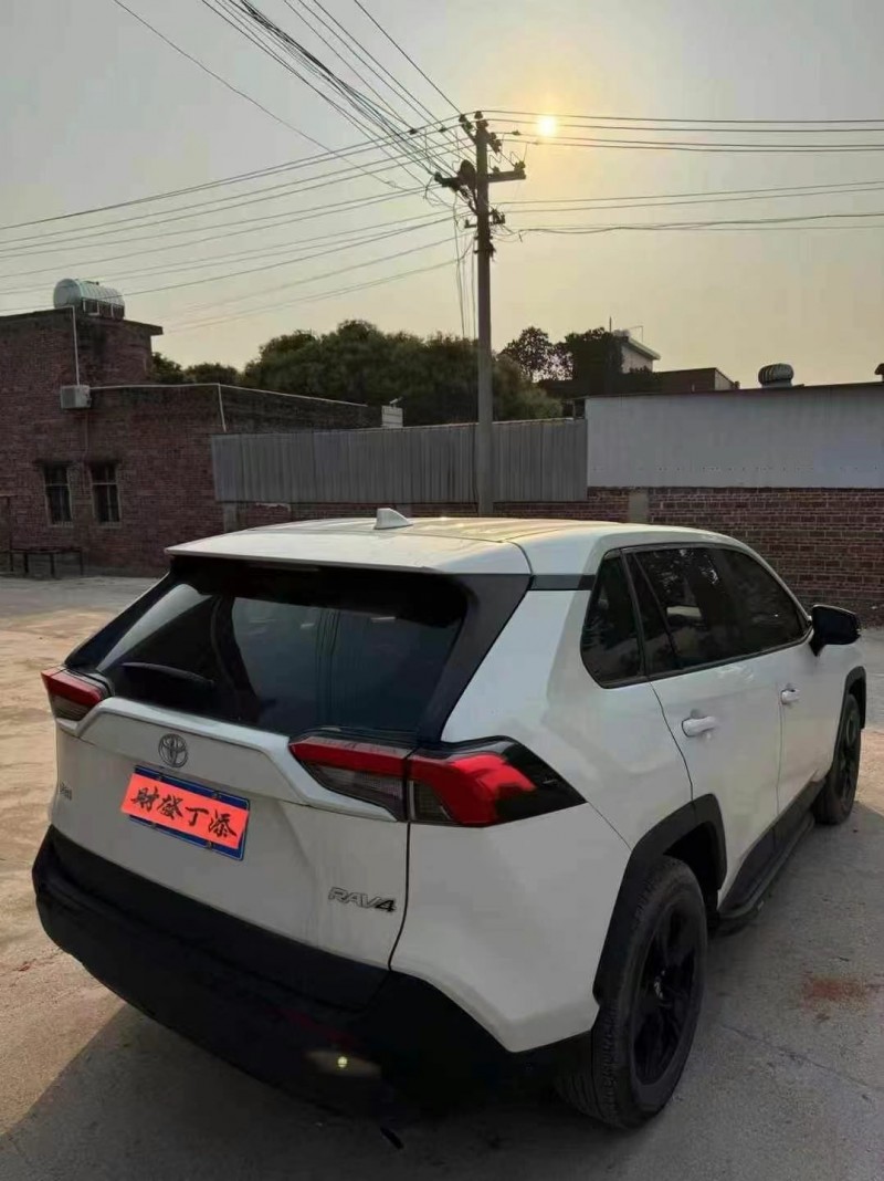 20年广州丰田RAV4荣放
