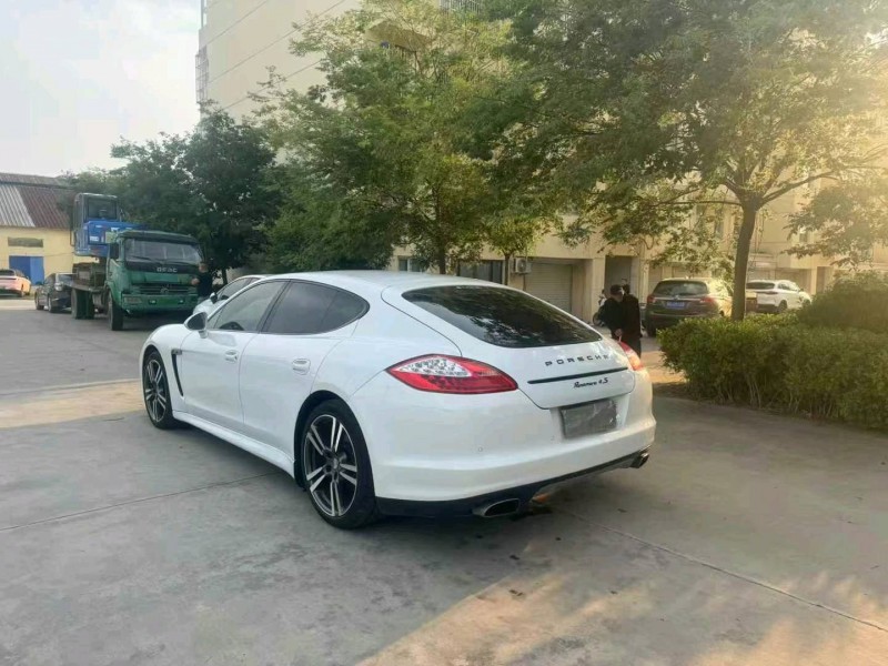 13年徐州保时捷帕拉梅拉