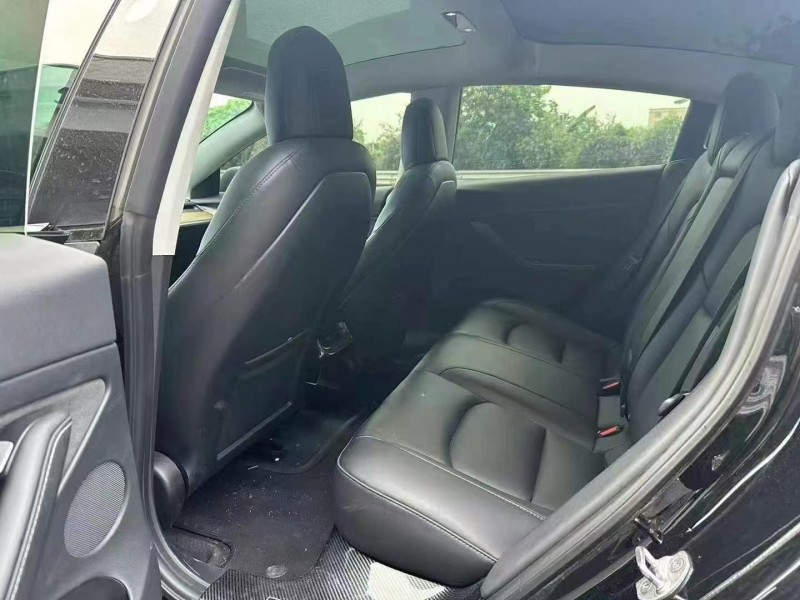 22年汕头特斯拉MODEL 3