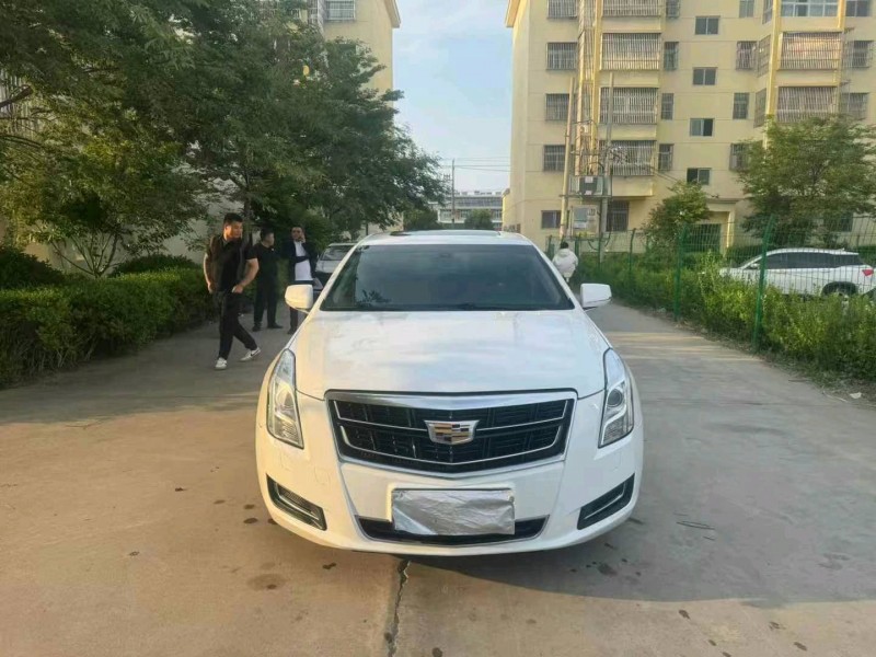 17年徐州凯迪拉克XTS