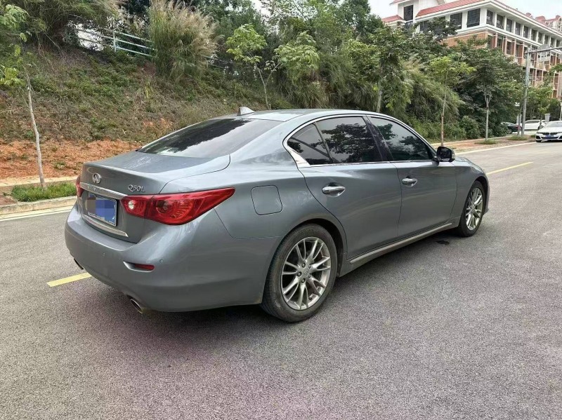 17年南宁英菲尼迪Q50L
