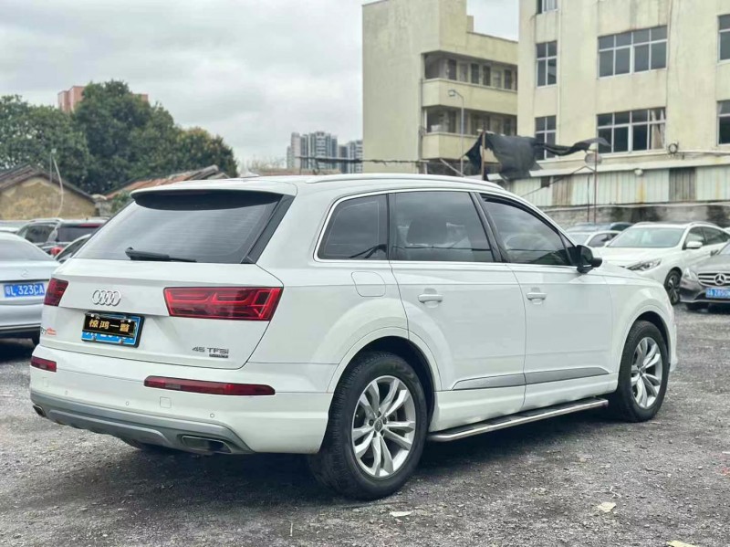 16年广州奥迪Q7