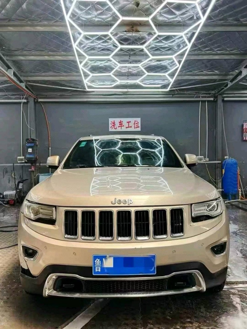 16年烟台Jeep大切诺基