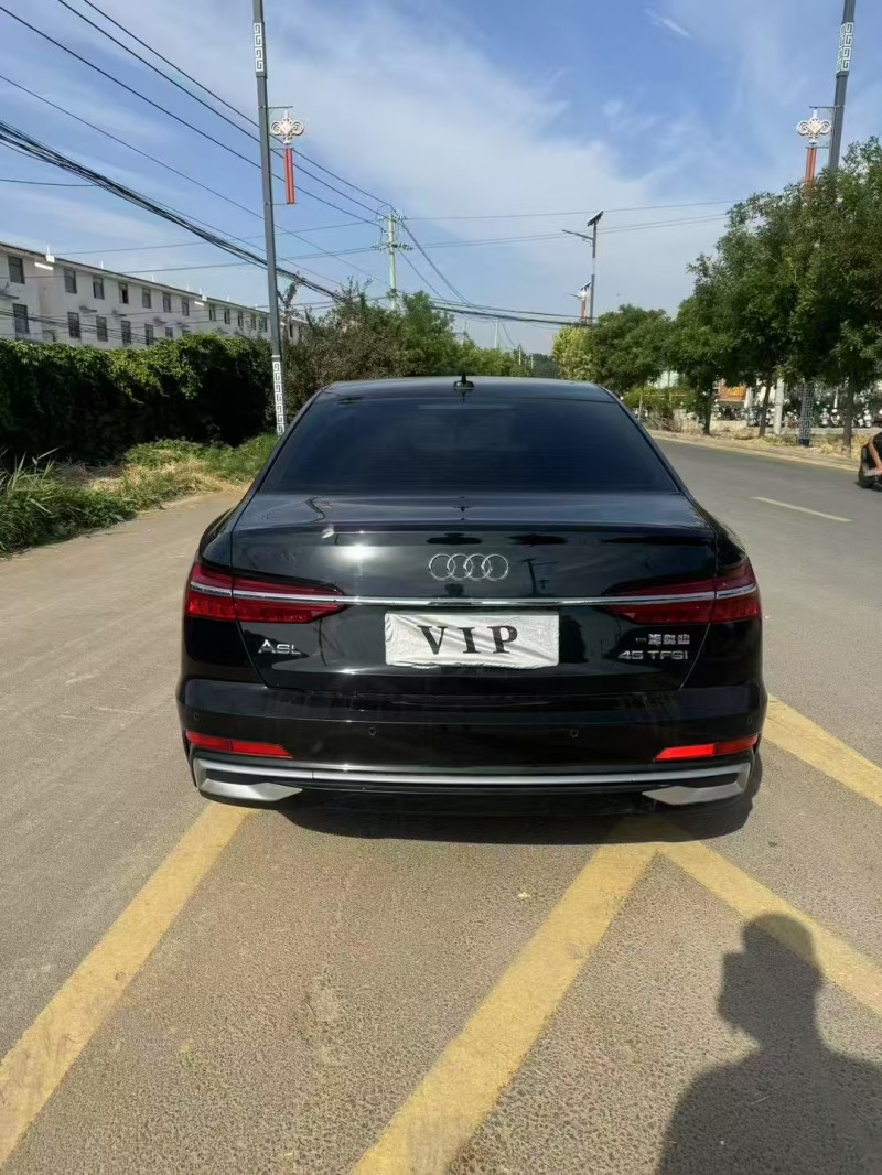 22年新乡奥迪A6L