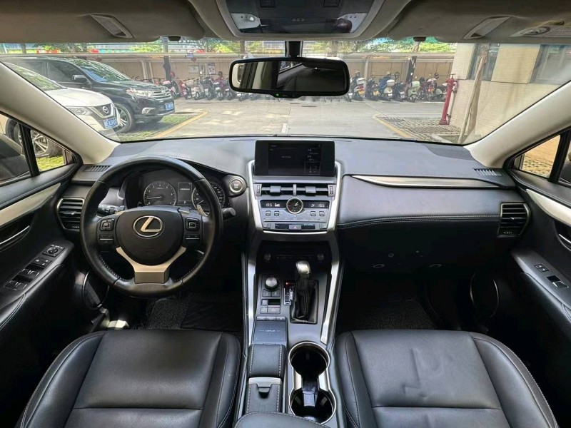 18年广州雷克萨斯NX