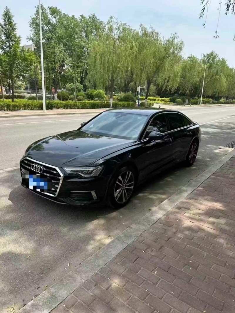19年青岛奥迪A6L