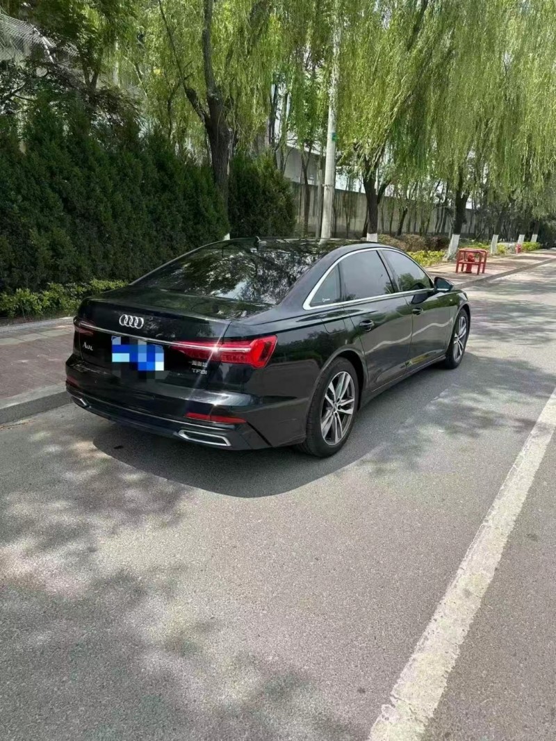 19年青岛奥迪A6L