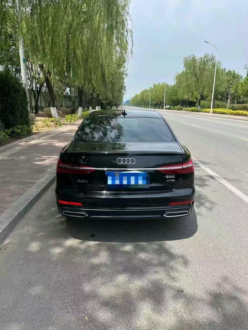 19年青岛奥迪A6L