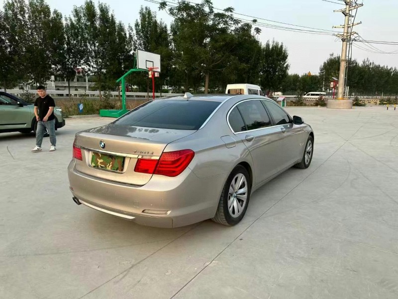 12年徐州宝马7系