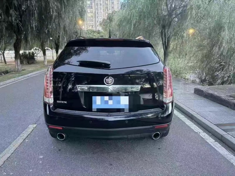 15年抚州凯迪拉克SRX