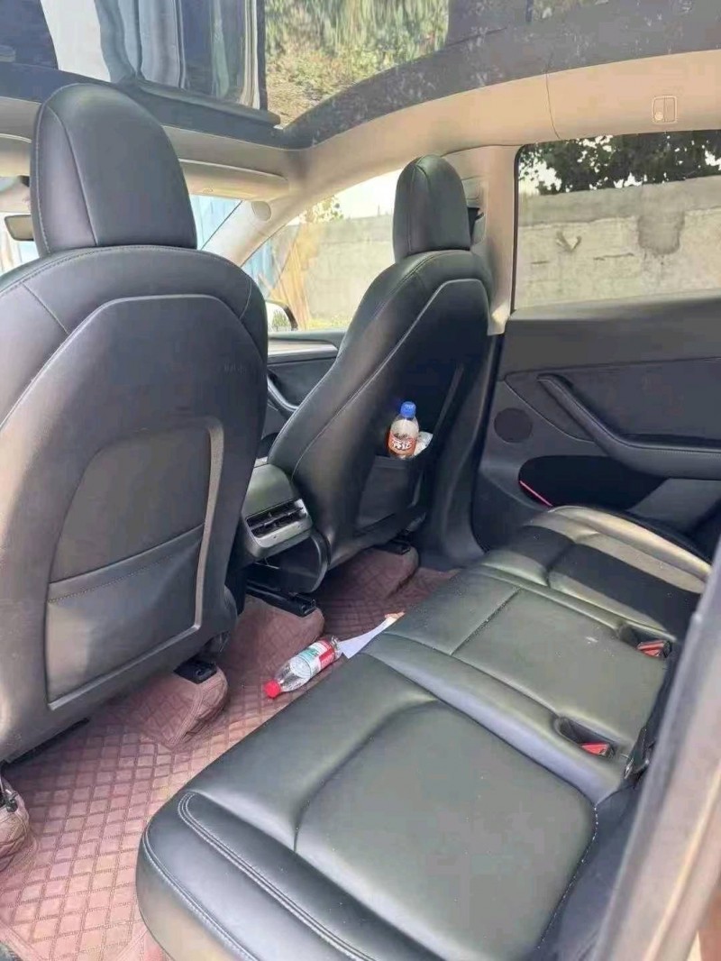 22年青岛特斯拉MODEL Y