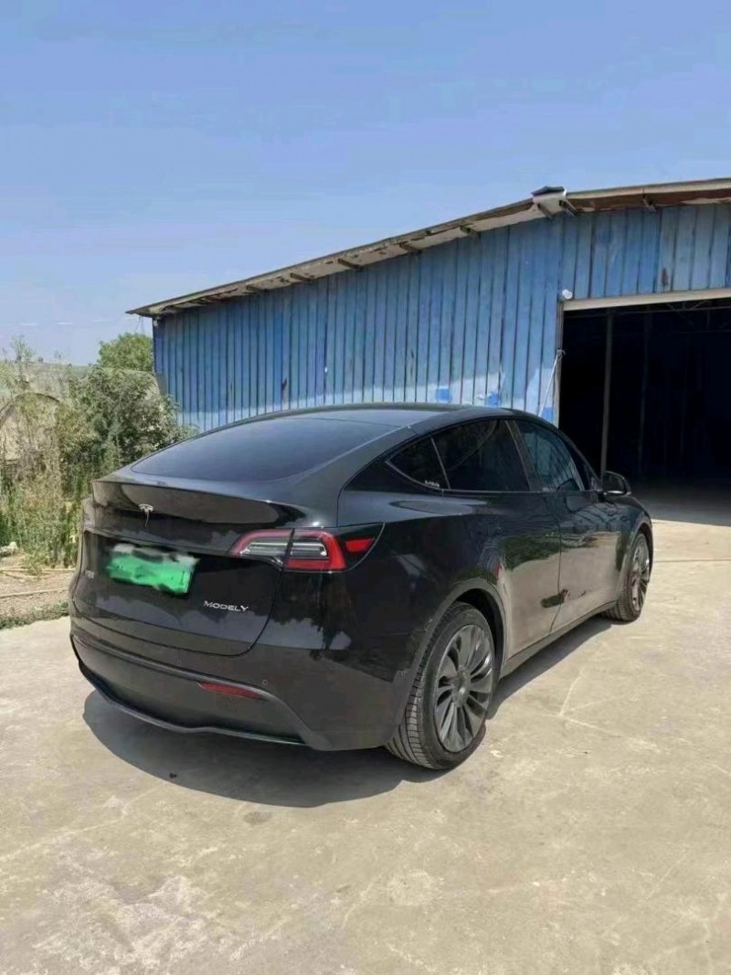22年青岛特斯拉MODEL Y