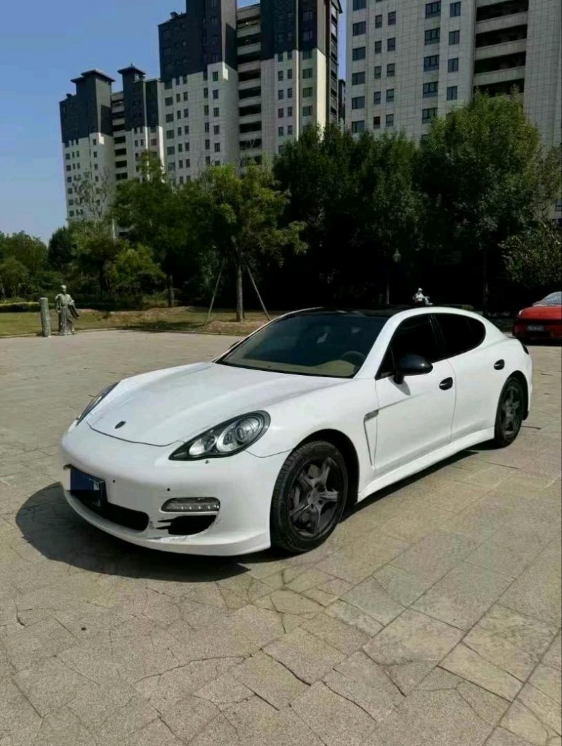 13年枣庄保时捷帕拉梅拉