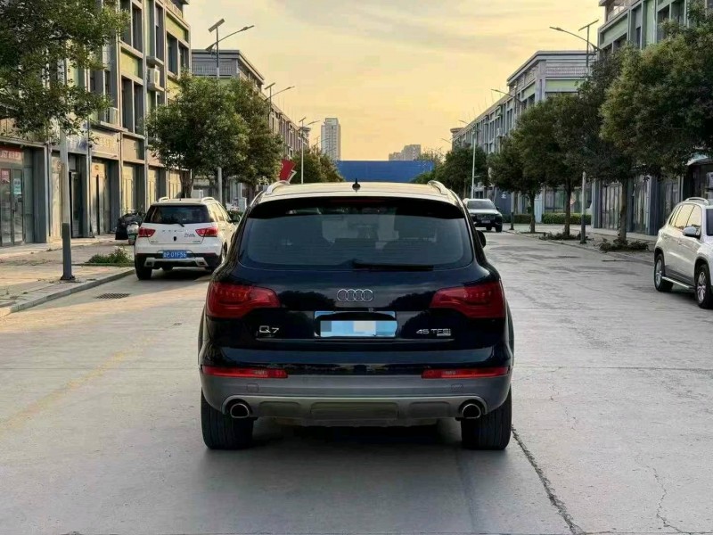 13年滨州奥迪Q7