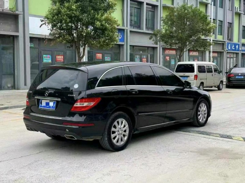 14年聊城奔驰R