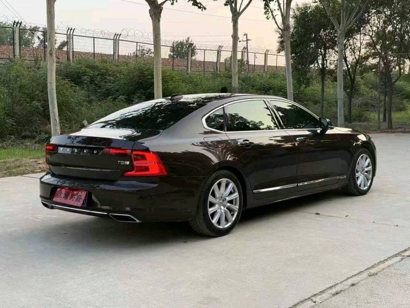 20年郑州沃尔沃S90
