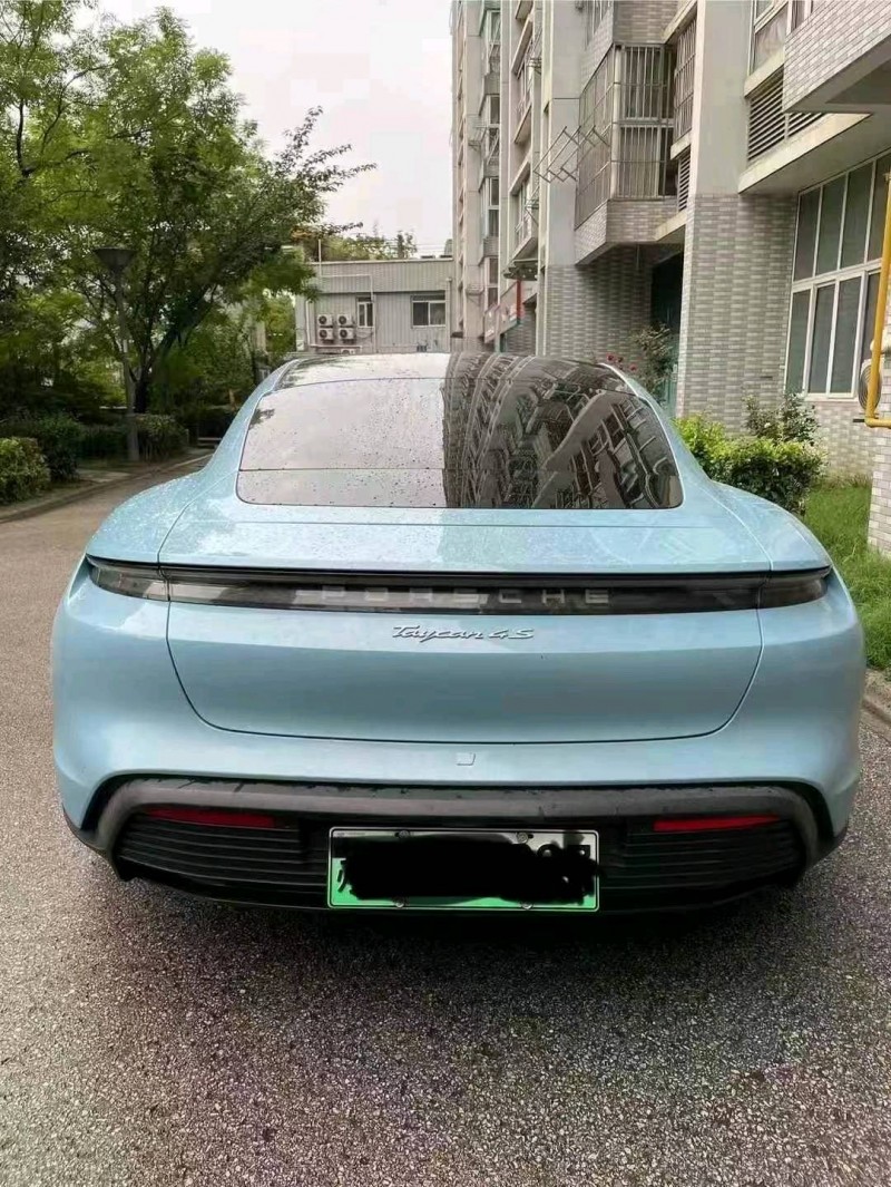 20年金华保时捷Taycan