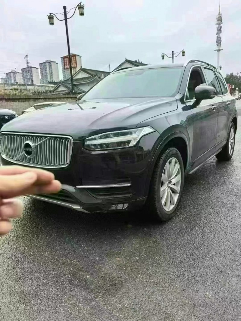 17年重庆市沃尔沃XC90