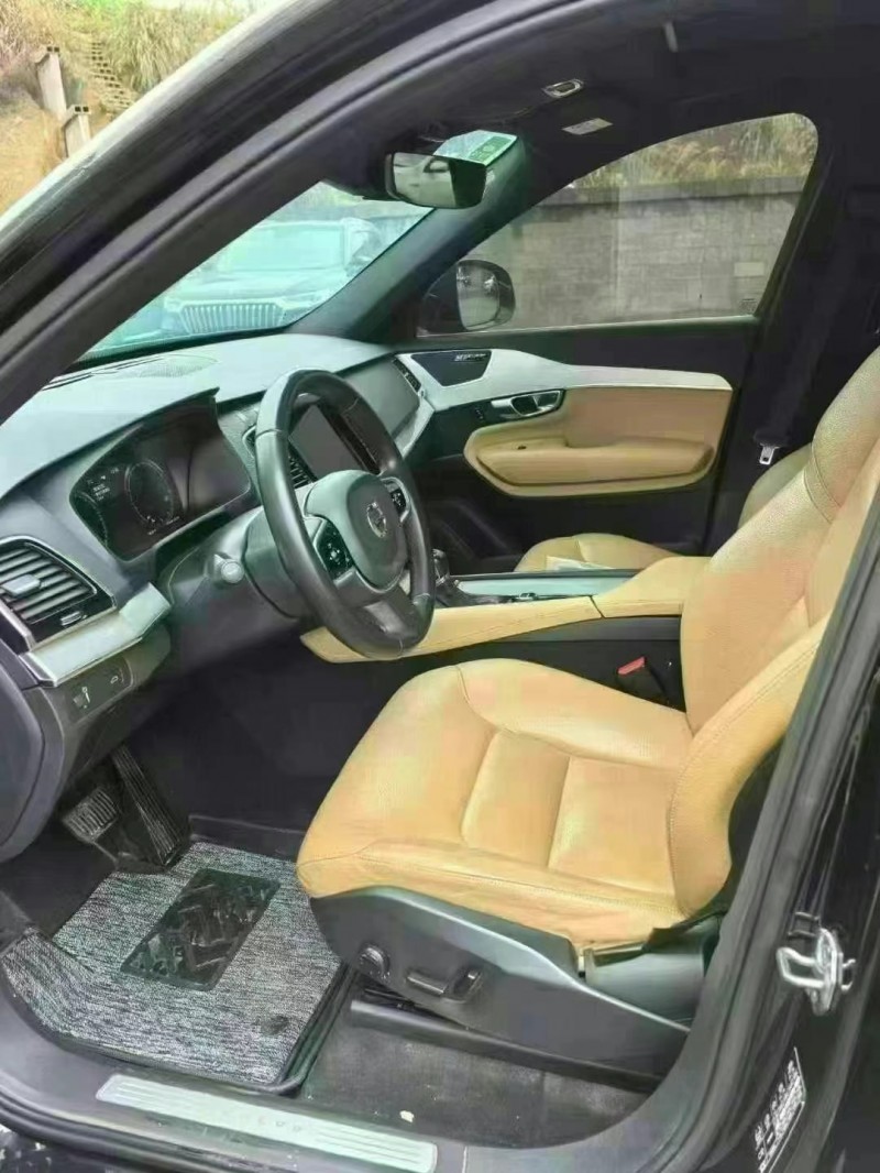 17年重庆市沃尔沃XC90