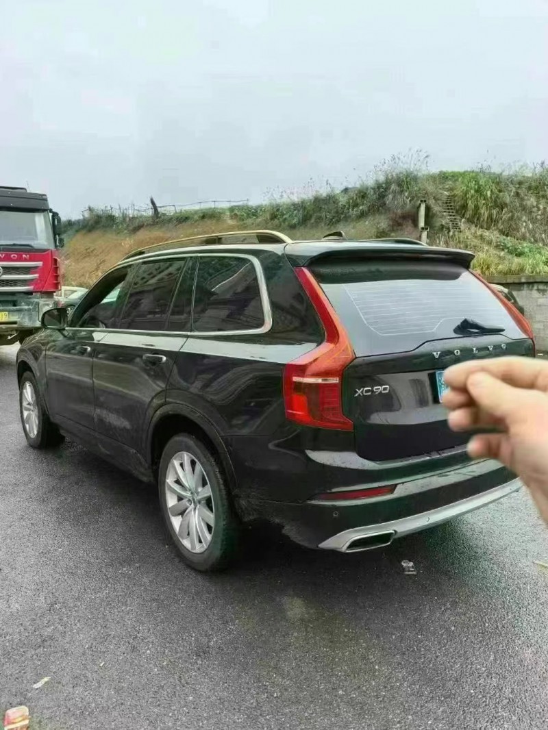 17年重庆市沃尔沃XC90