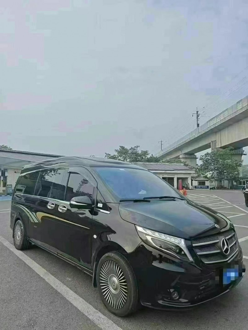 20年重庆市奔驰卡莫兹