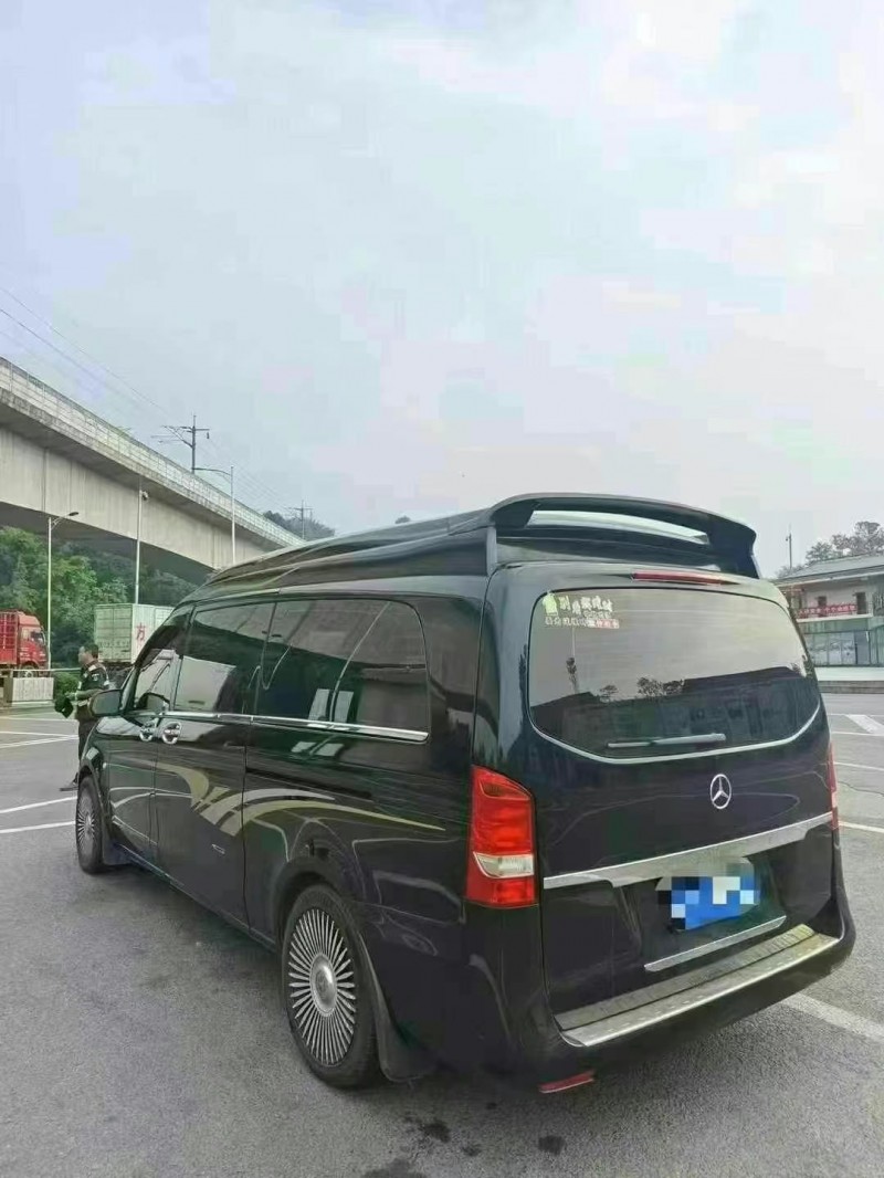 20年重庆市奔驰卡莫兹