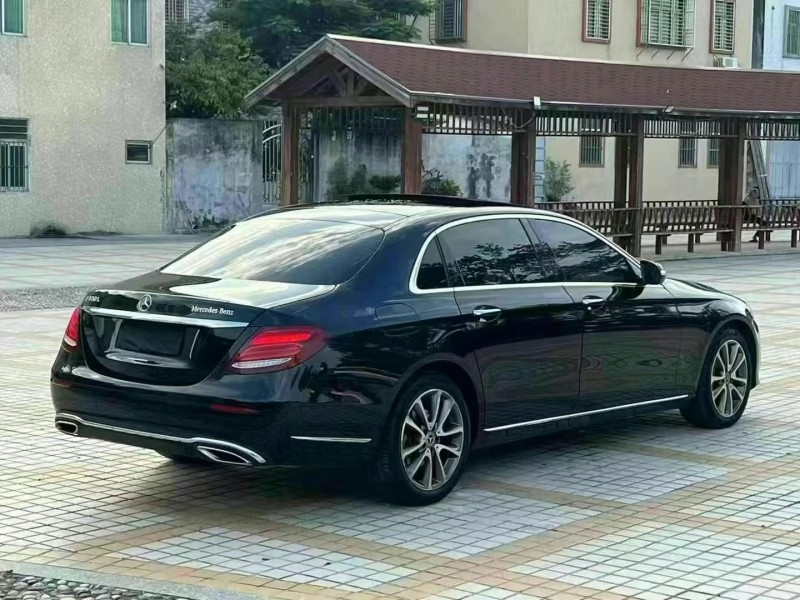 18年珠海奔驰E