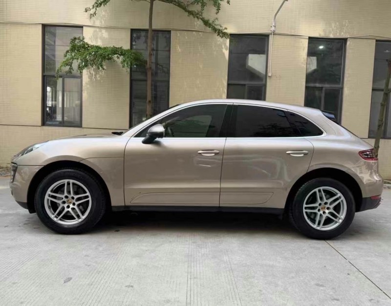 16年广州保时捷Macan