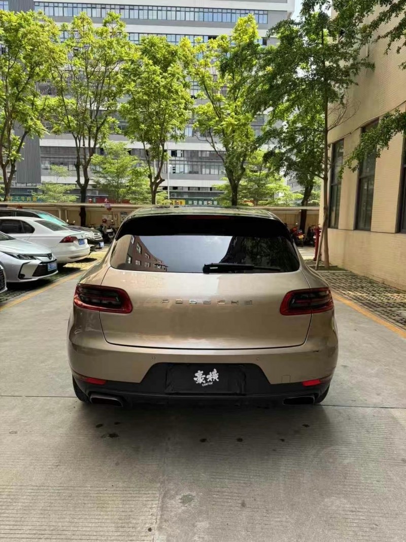 16年广州保时捷Macan