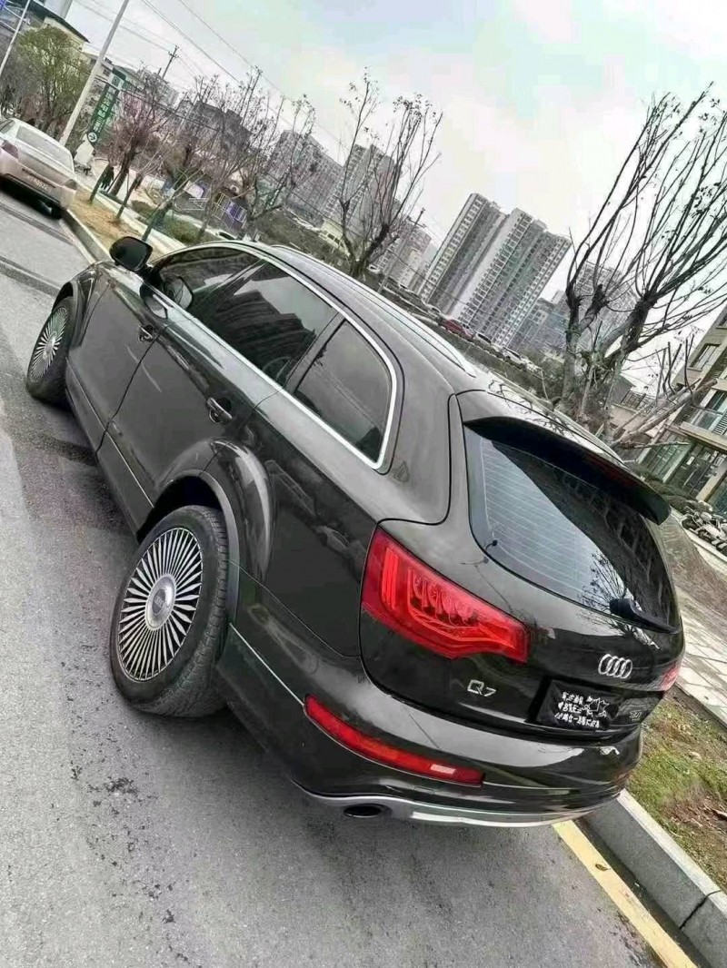 12年达州奥迪Q7