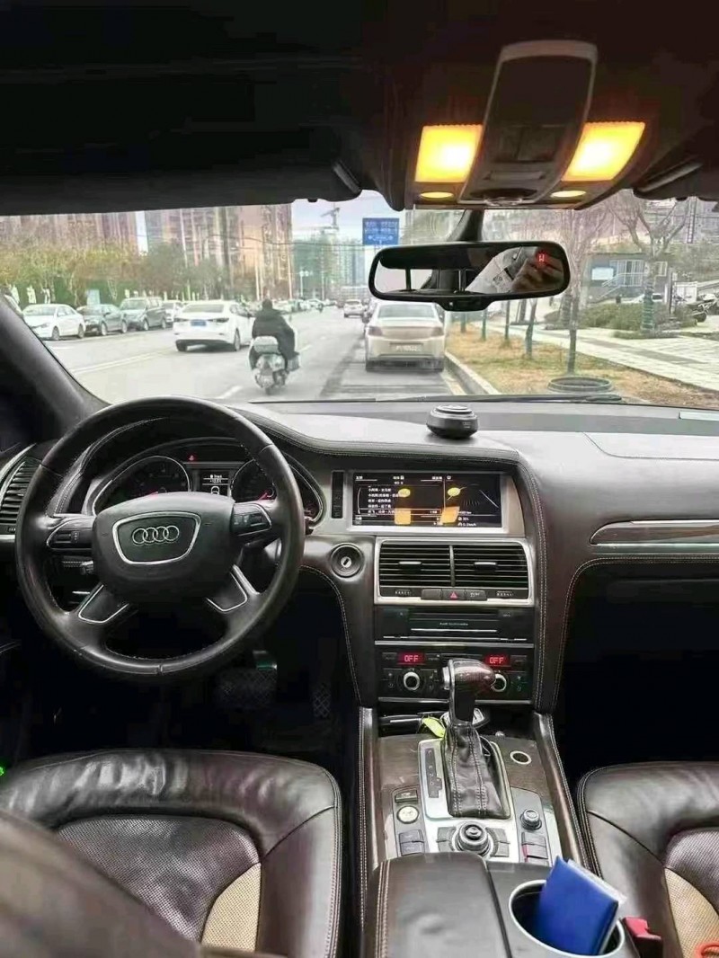 12年达州奥迪Q7