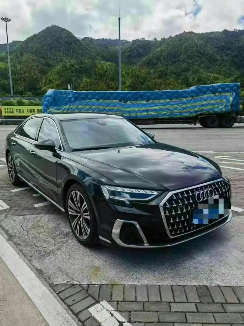 24年重庆市奥迪A8L