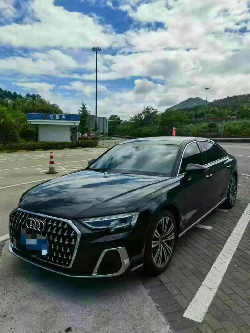 24年重庆市奥迪A8L
