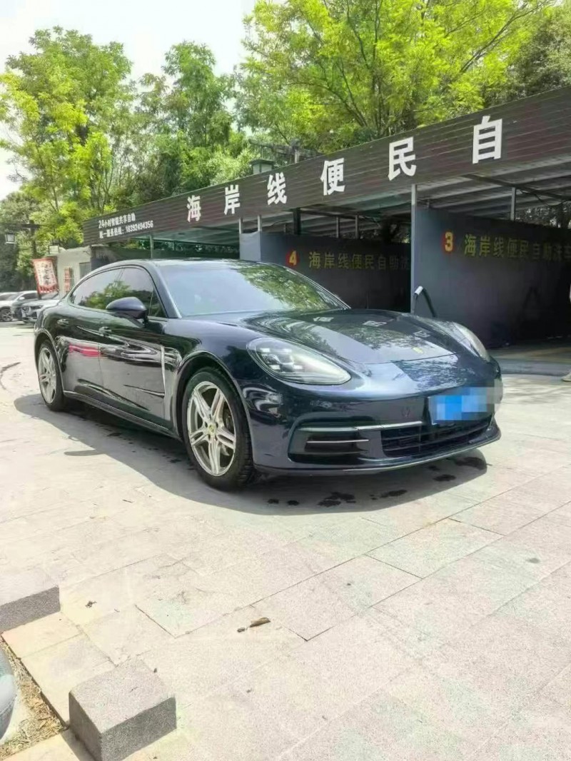 18年汉中保时捷帕拉梅拉