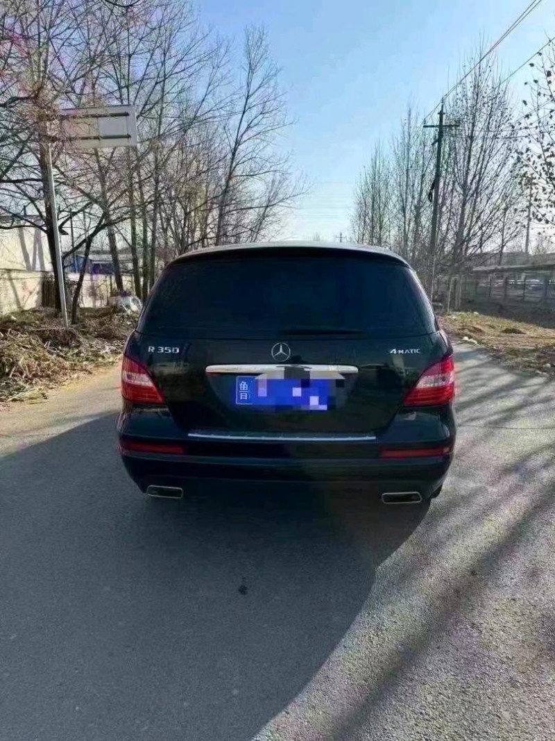 12年荷泽奔驰R