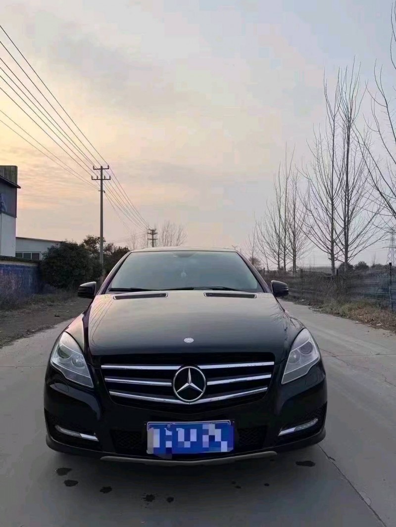 15年荷泽奔驰R