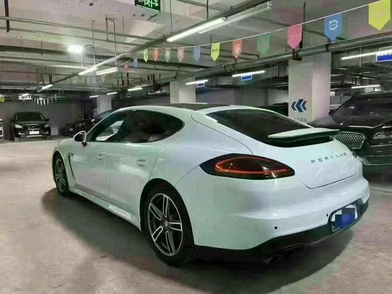 11年德阳保时捷帕拉梅拉