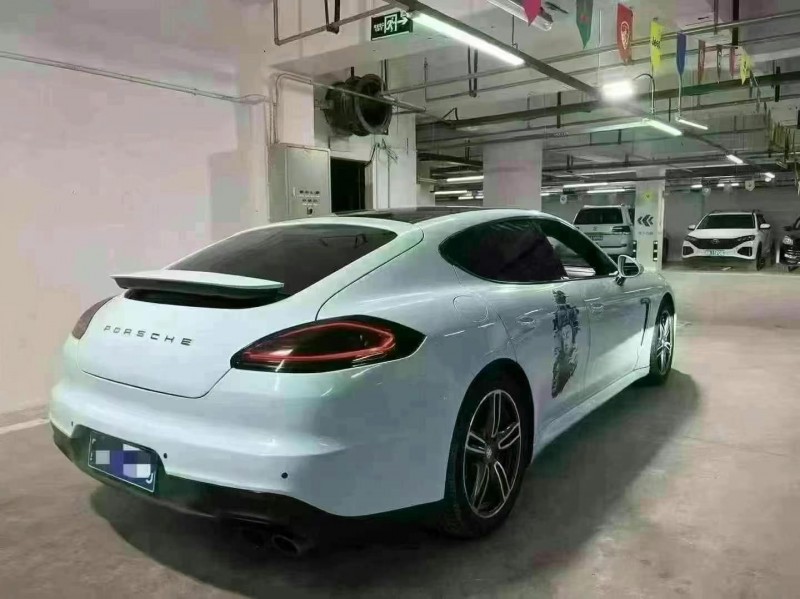 11年德阳保时捷帕拉梅拉
