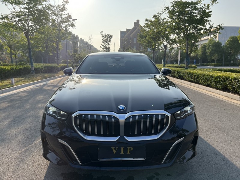 24年盐城宝马5系