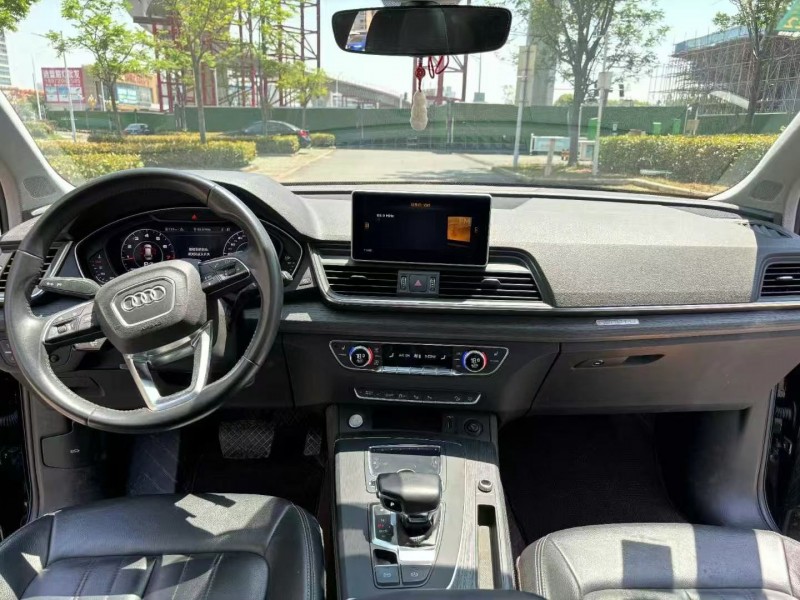 20年襄阳奥迪Q5