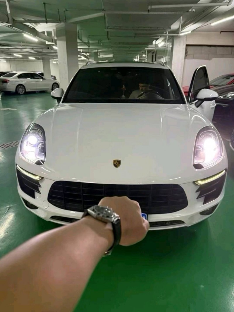 15年台州保时捷Macan