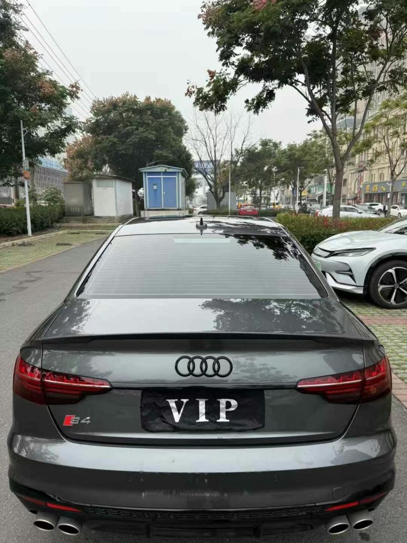 23年襄阳奥迪A4L