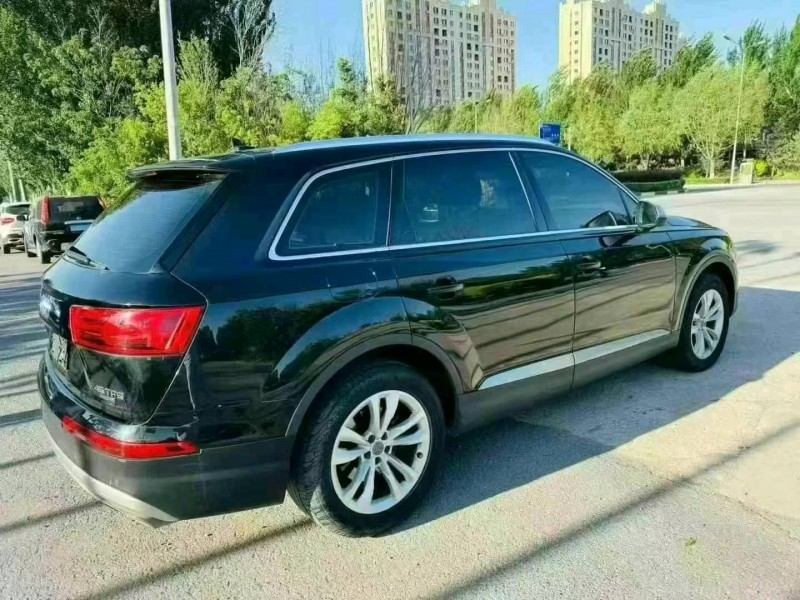 17年沈阳奥迪Q7