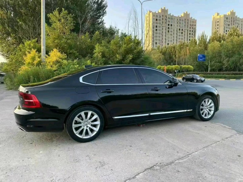 18年沈阳沃尔沃S90