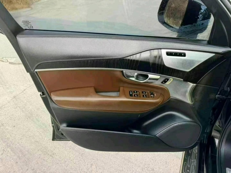20年沈阳沃尔沃XC90