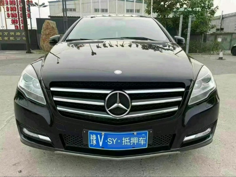 15年沈阳奔驰R