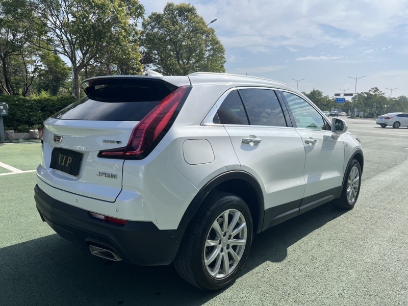 22年盐城凯迪拉克XT4