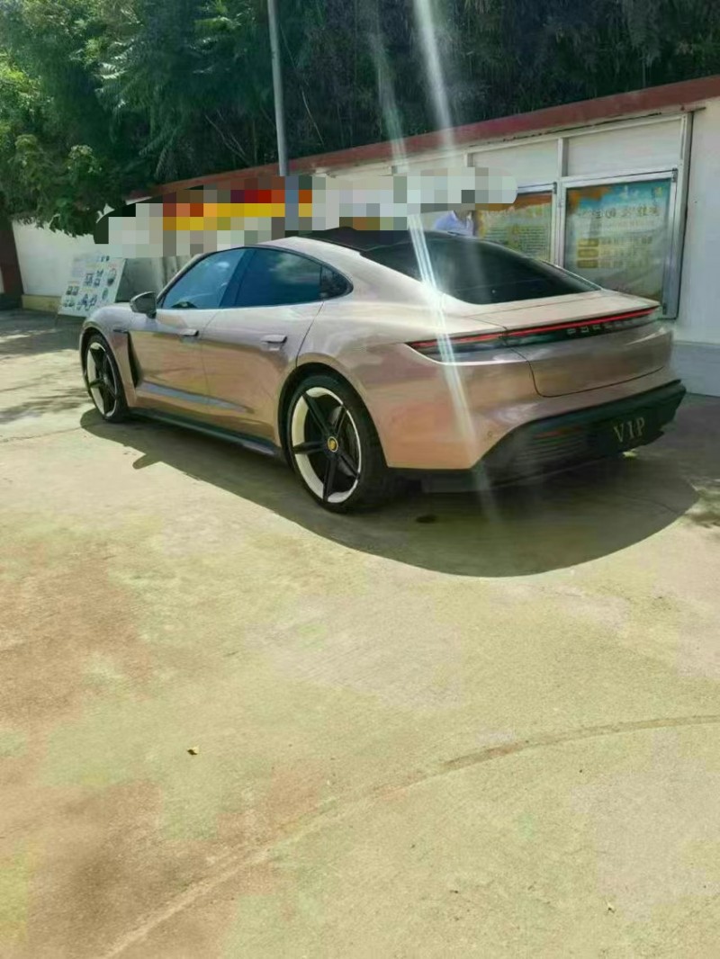 21年潍坊保时捷Taycan
