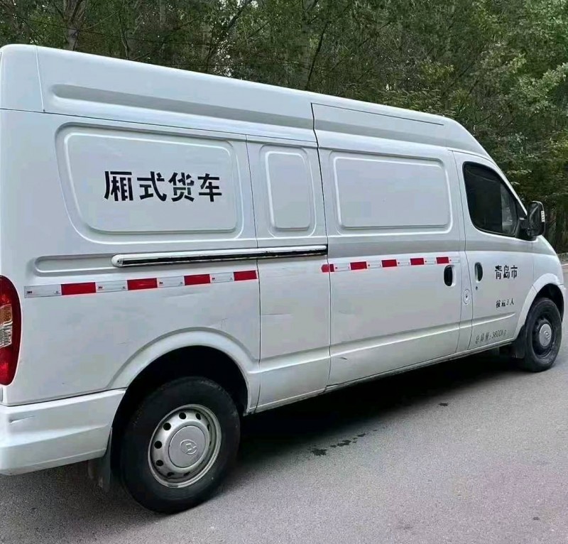 22年青岛大通V80